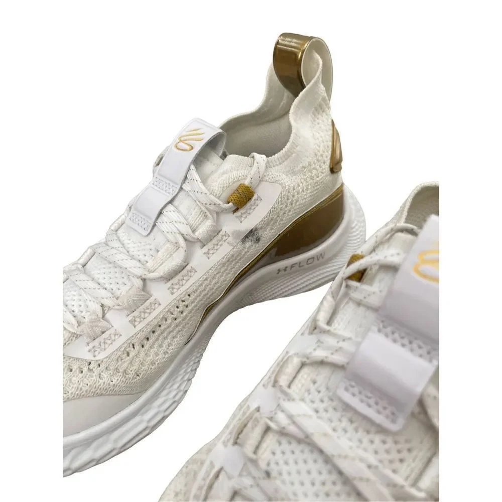 Under Armour Boys Gold Curry 8 Basketball Trainers Sport Sneakers Shoes Size 7Y